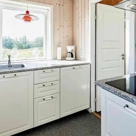Ve113-vejers-strand-rosenvej-8 *